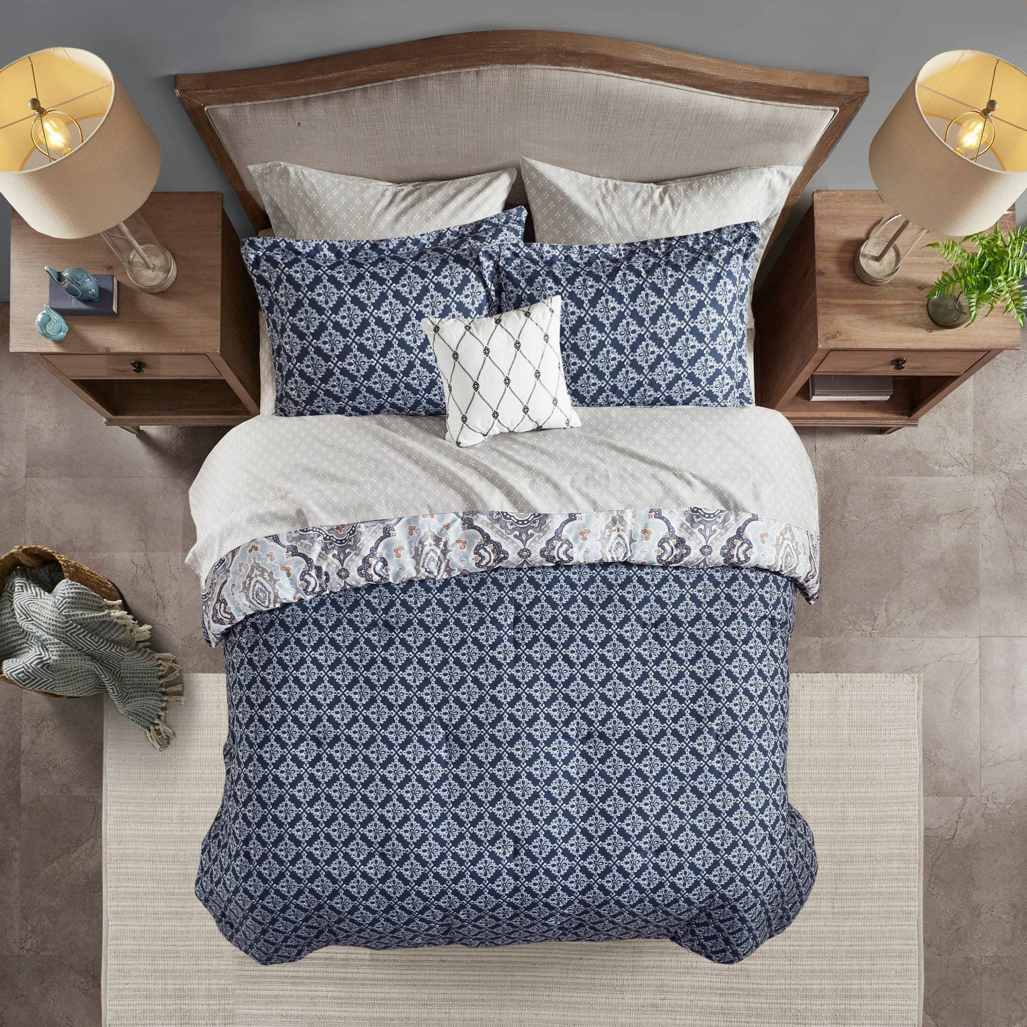 Navy King Reversible Complete Bedding Set W839592