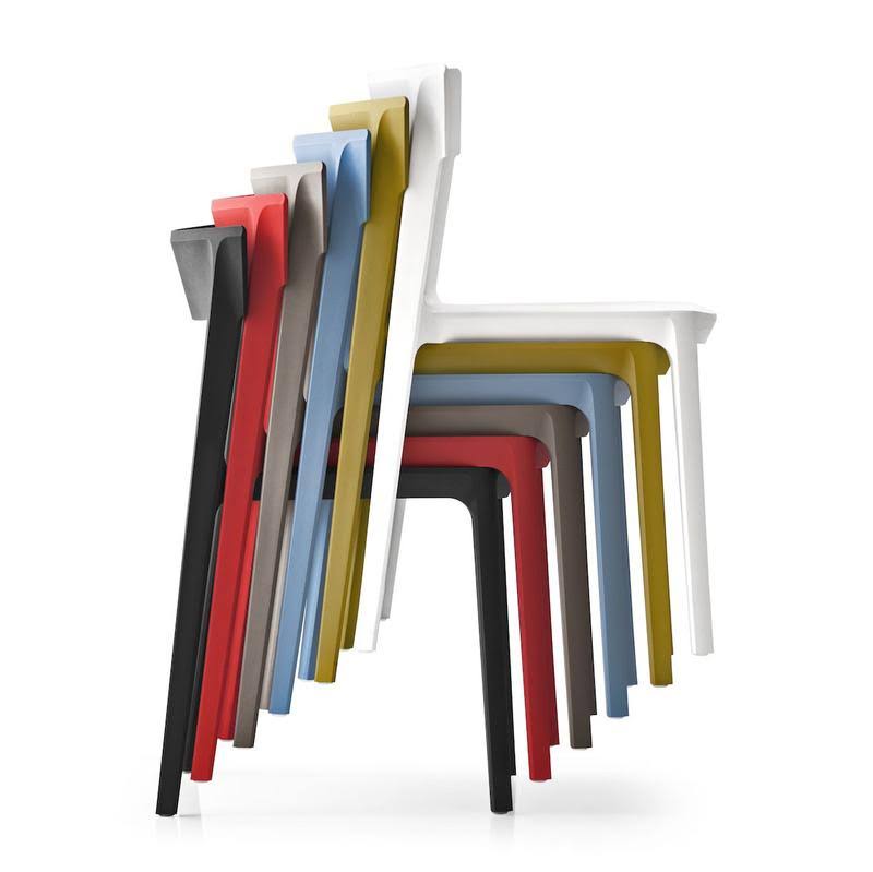 Black Skin Chair W582