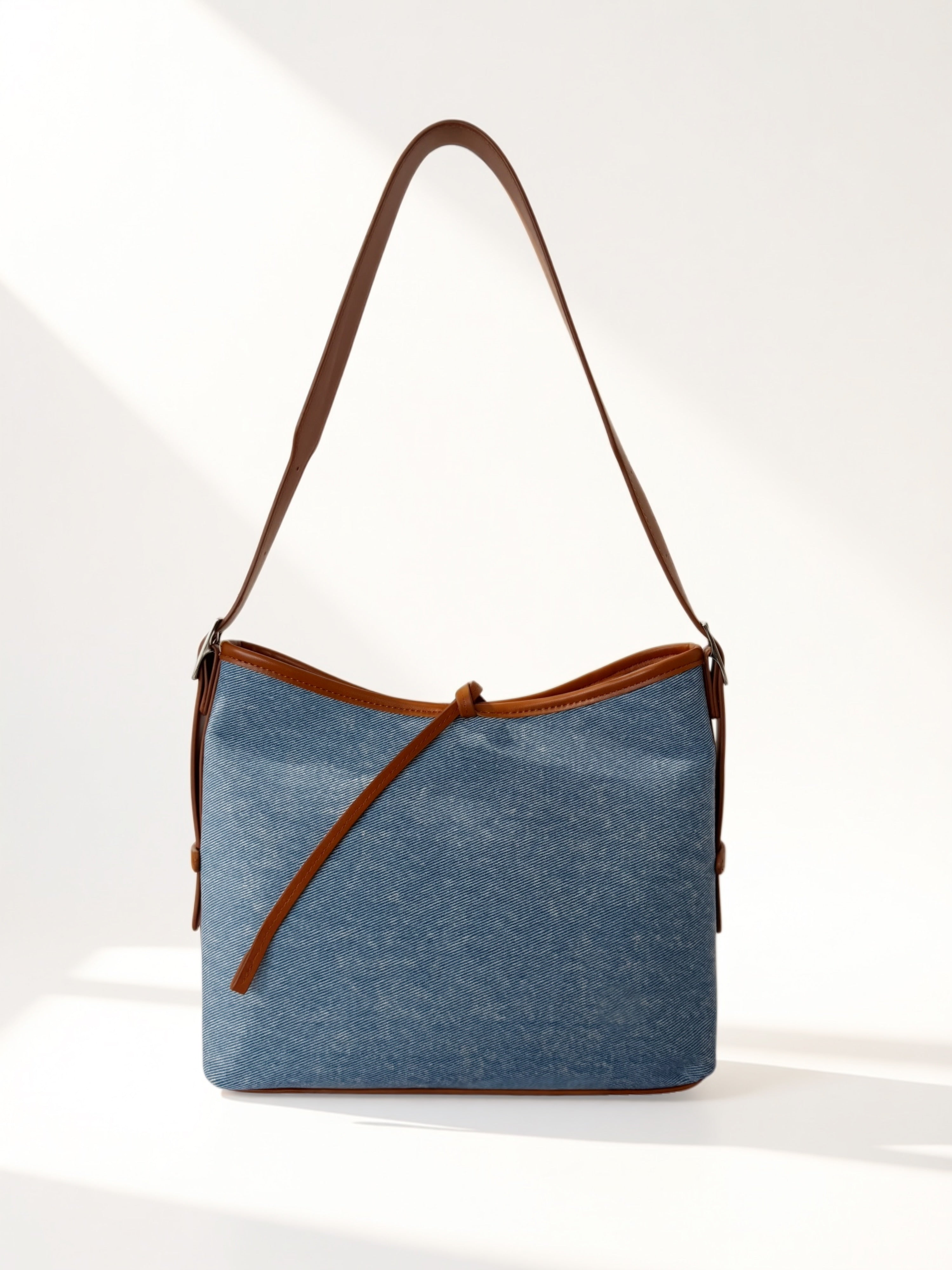 The Iris Flyby Bag (#2005) By Iris & Rainbow