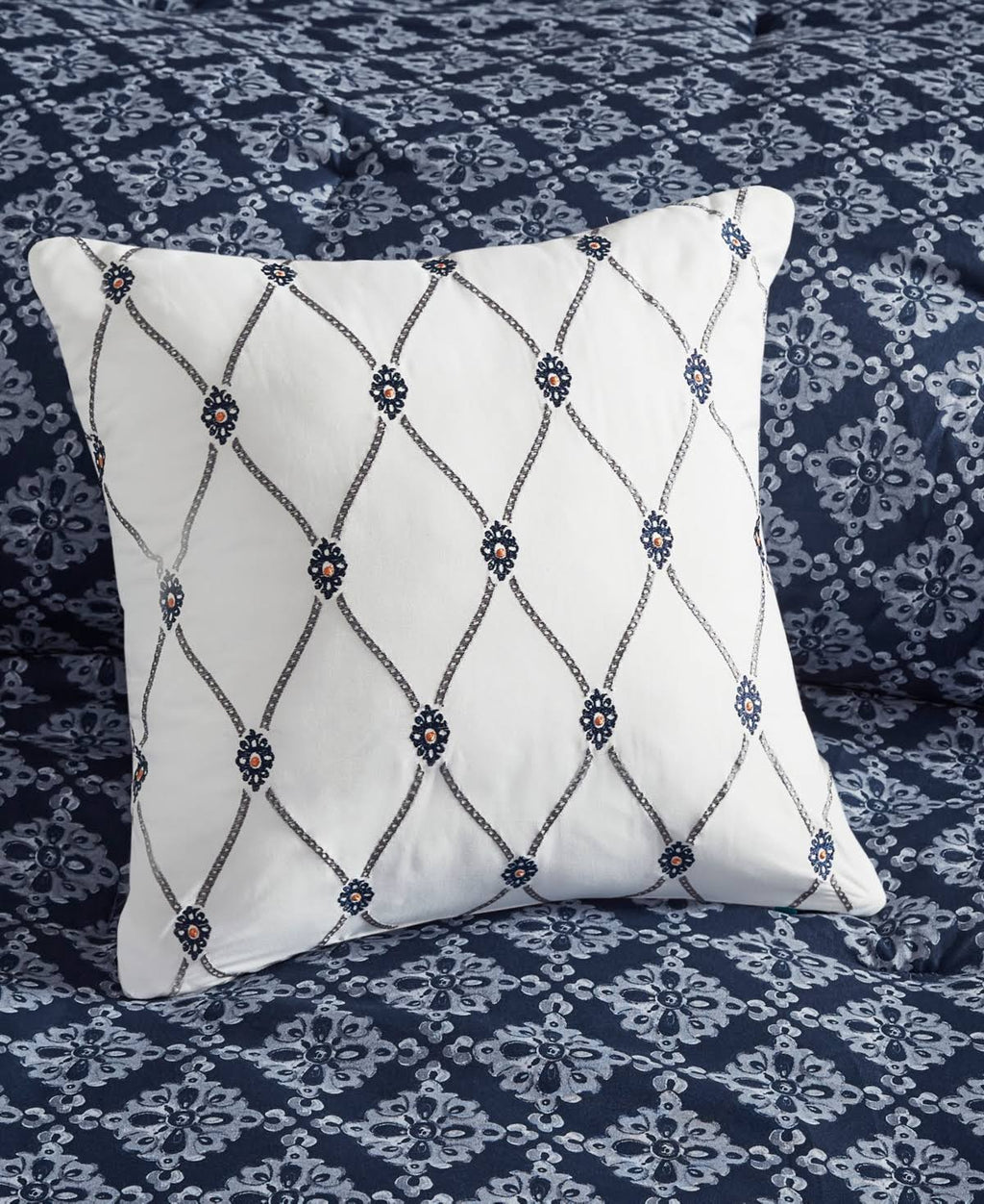 Navy King Reversible Complete Bedding Set W839592