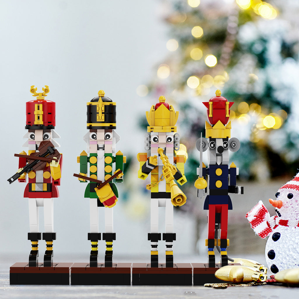 697 Pcs Christmas Building Kit K97529
