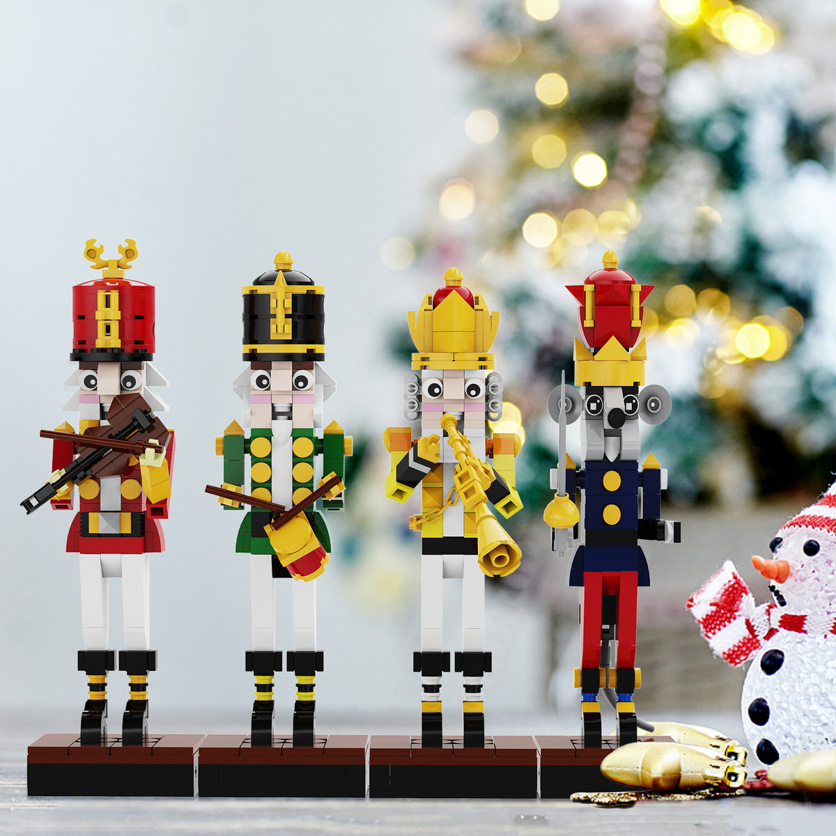 697 Pcs Christmas Building Kit K97529