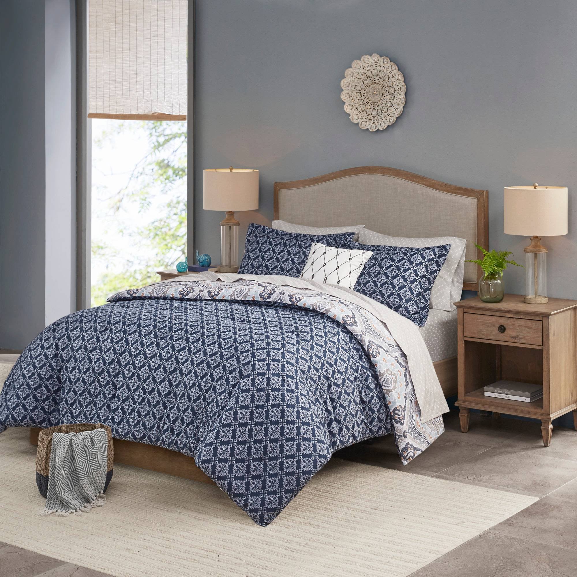 Navy King Reversible Complete Bedding Set W839592