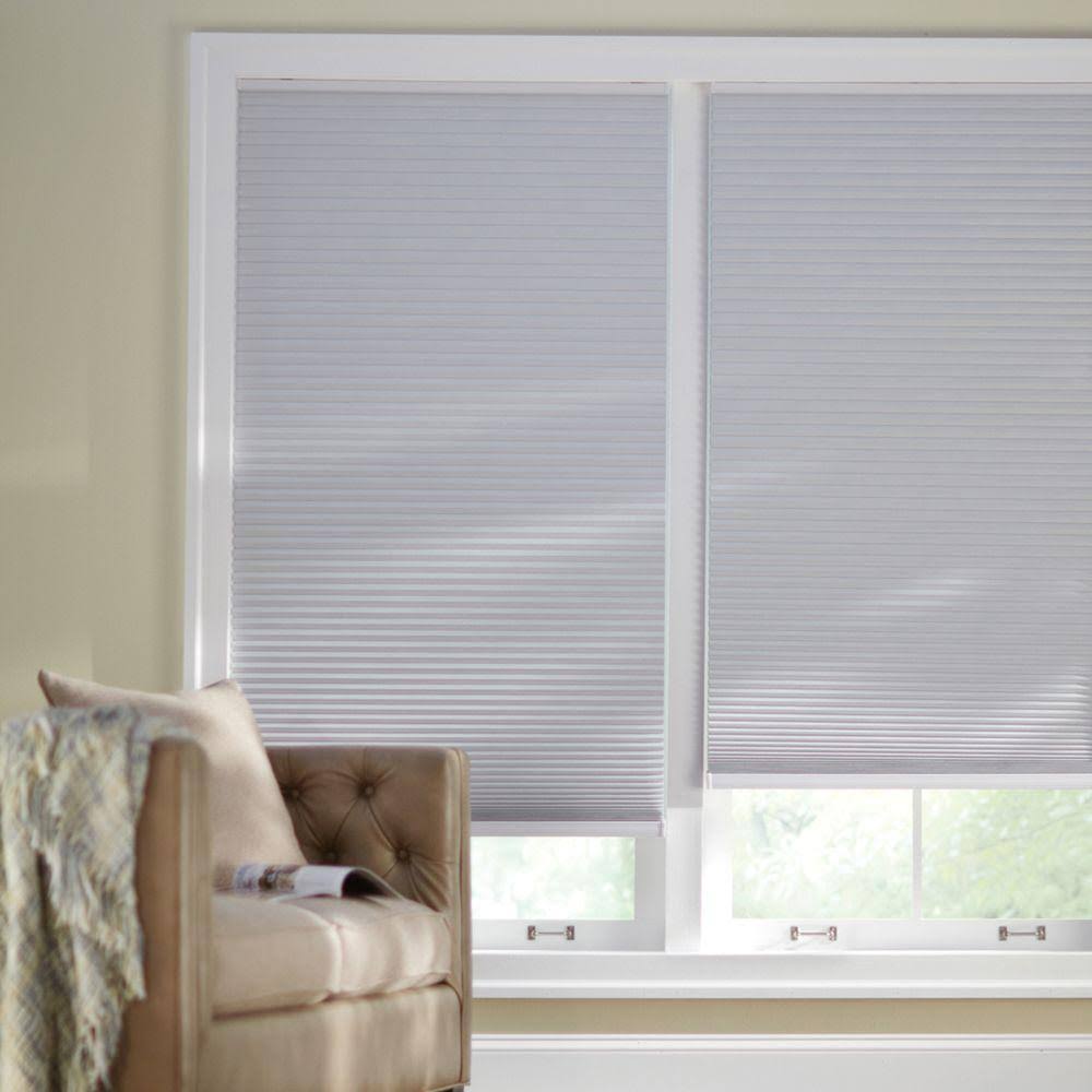 Cordless Blackout Cellular Shade O18908