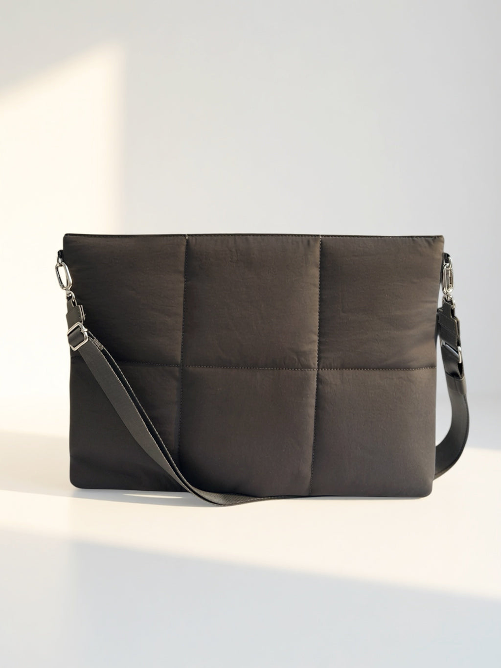 Iris Large Electronics Bag Protective Laptop Case (#24250) By Iris & Rainbow