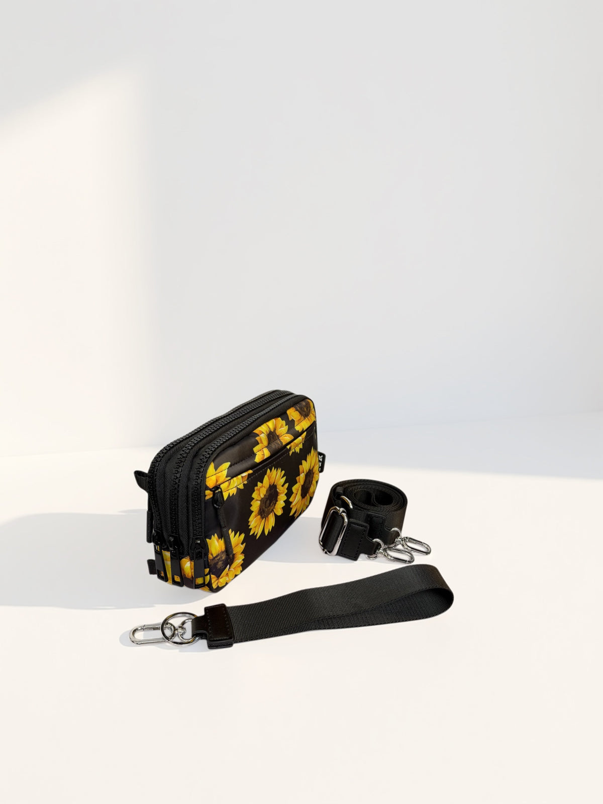 Iris Trio Wallet (#8036-9) Zipper Wallet with RFID  -  By Iris & Rainbow