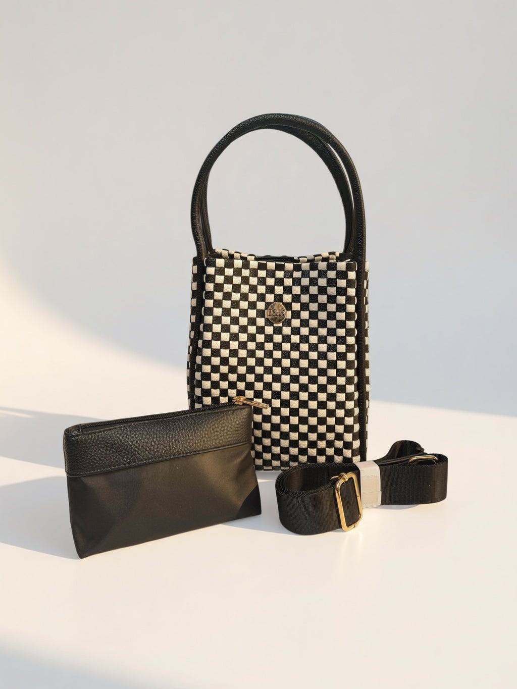 The Iris Bucket Tessellate Bag(#2012) By Iris & Rainbow