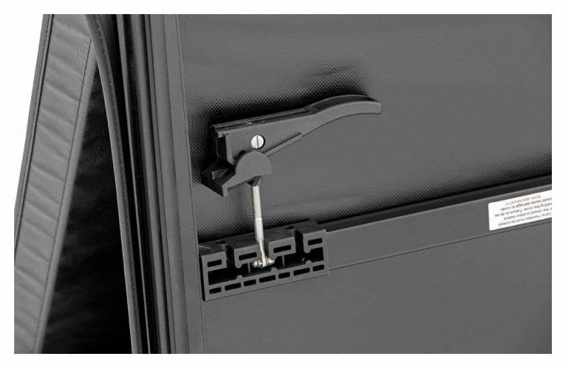Soft Tri-Fold Tonneau Bed Cover C979