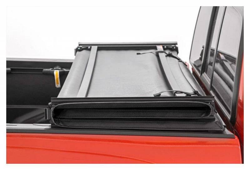 Soft Tri-Fold Tonneau Bed Cover C979