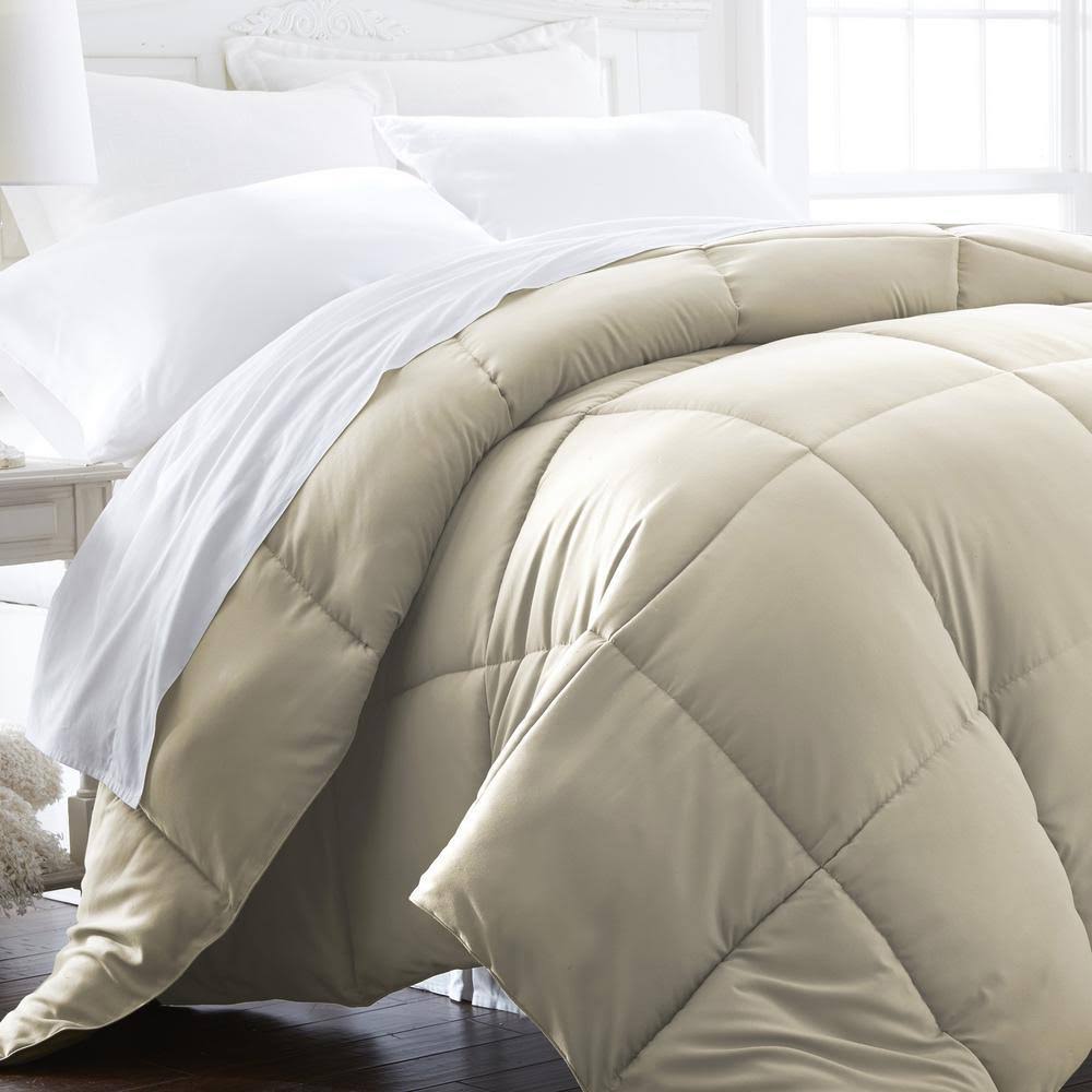 Chocolate King/Cal King Down Alternative Comforter U9878