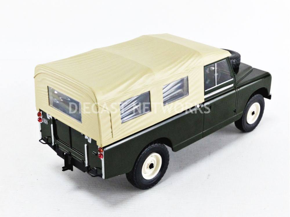 Land Rover 109 Pick Up Serie II 1/18 Green J307080