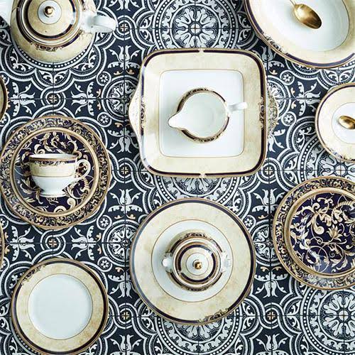 Oval Platter I579