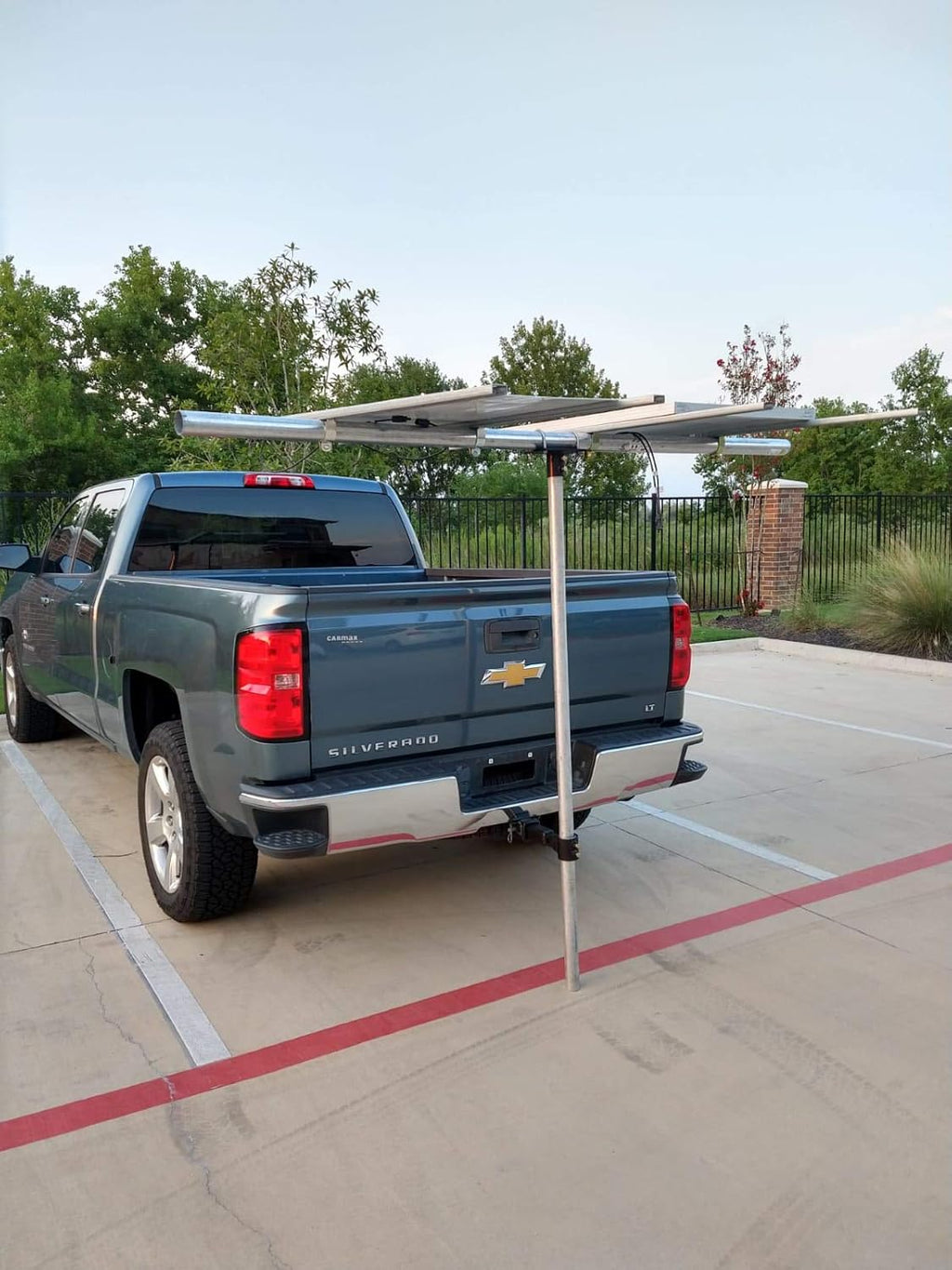 Wind Turbine Solar Panel Mount for RV/Truck/Trailer Tow Hitch, Fits 3/4" Pipe V691