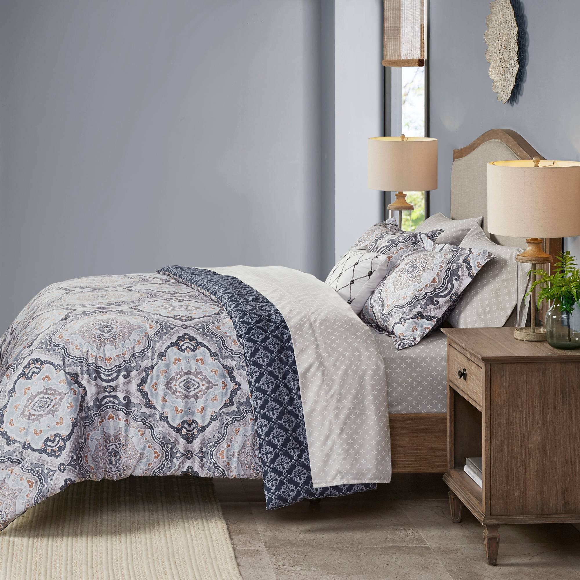 Navy King Reversible Complete Bedding Set W839592